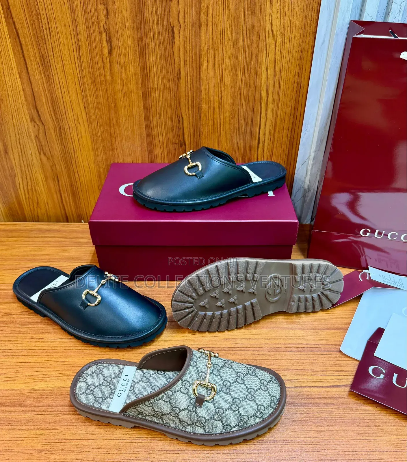 Gucci Gg Supreme Monogram Horsebit Mule. 
Color: Biege/Brown
