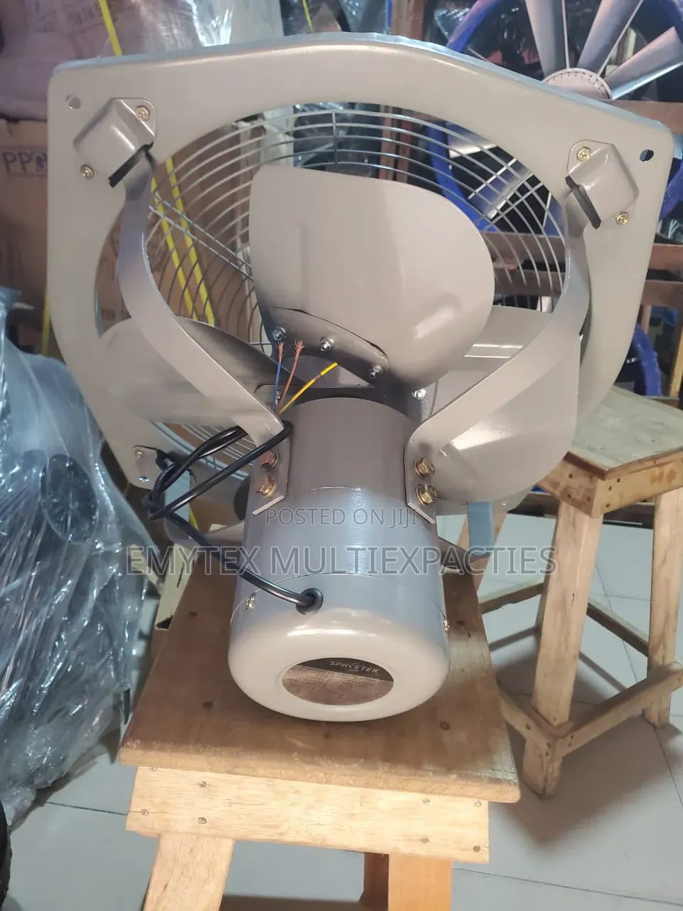 Exhaust Fan 220v- 1400rpm