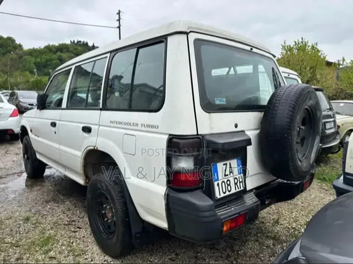 Mitsubishi Pajero 2.5 D 1996 White