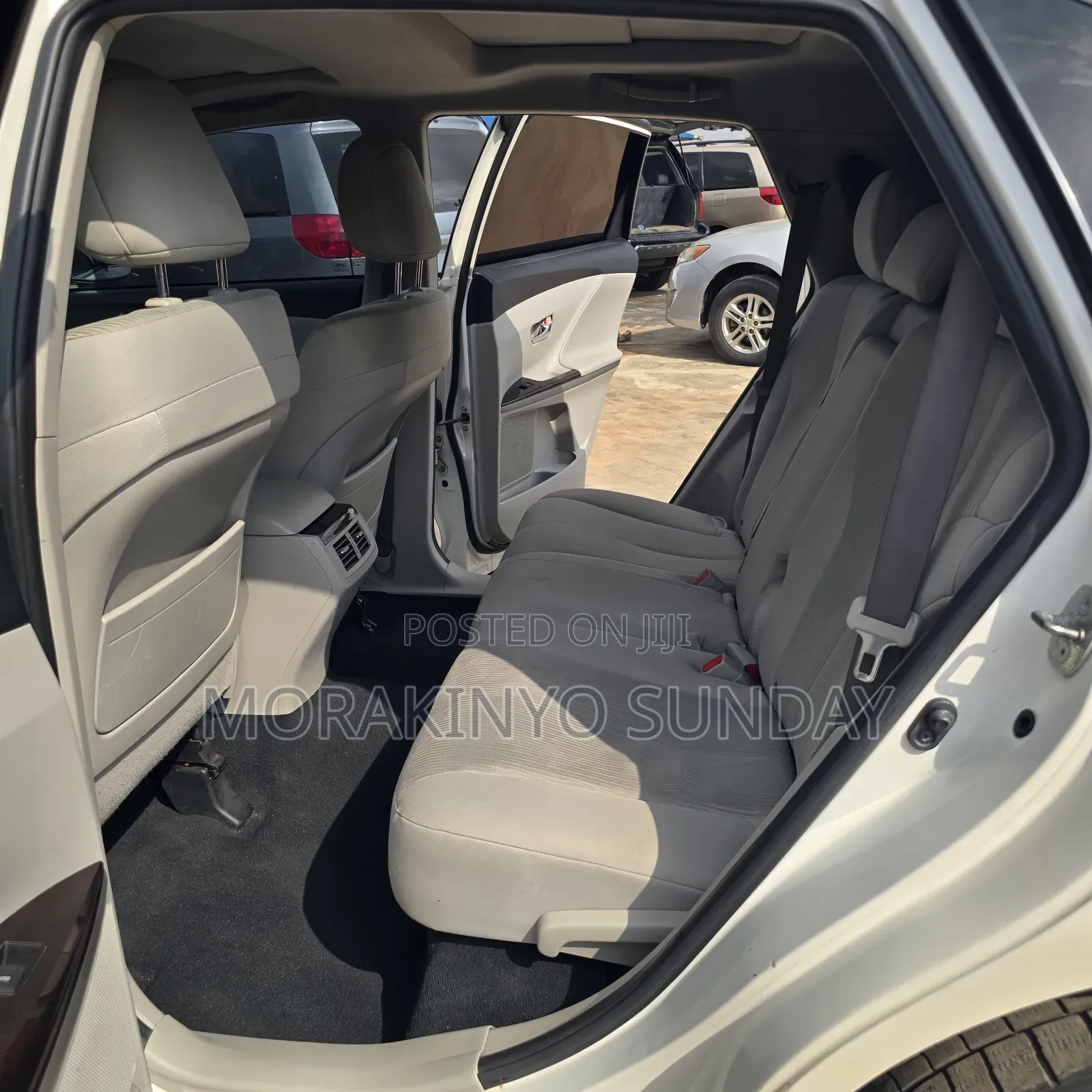Toyota Venza V6 AWD 2010 White