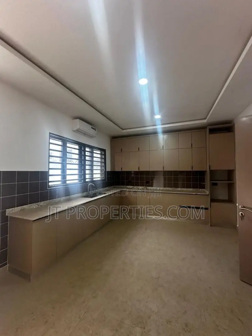 6bdrm Duplex in Katampe Extention for rent