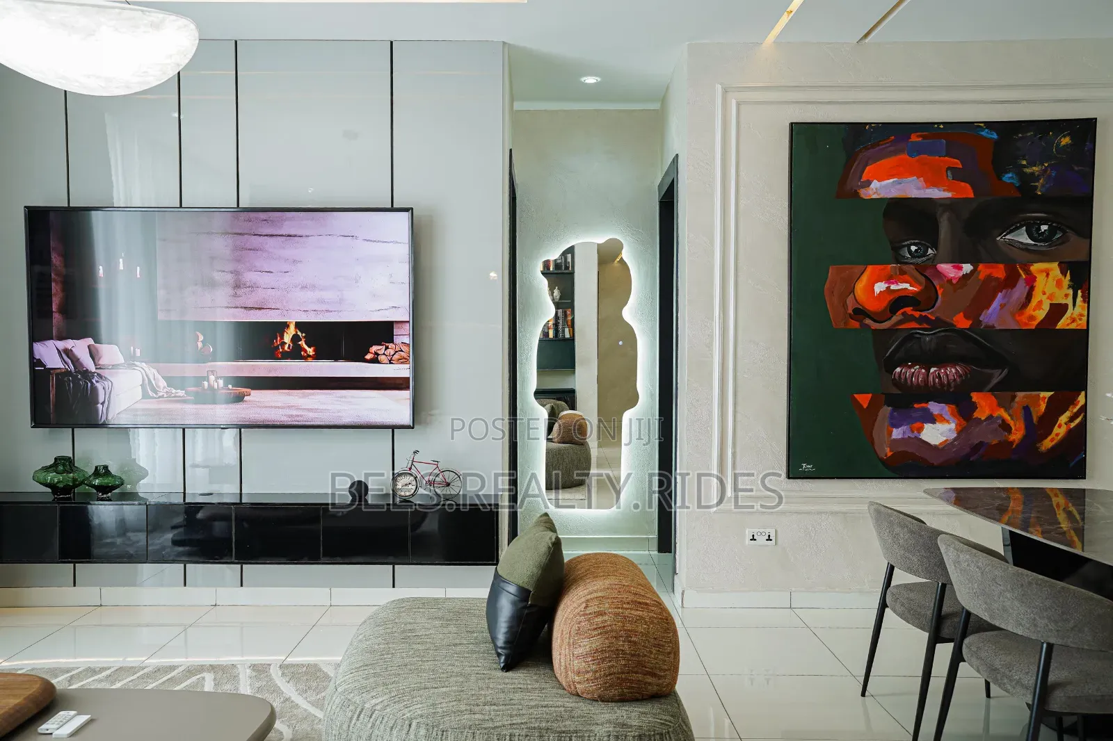 A Smart 2 Bedroom Apartment With a Pool, Gym and Balconies