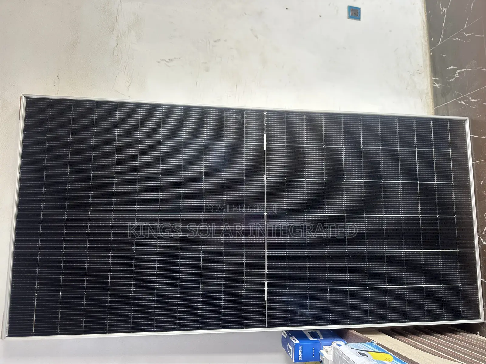 Grade a Jinko Panel Brand New 615w