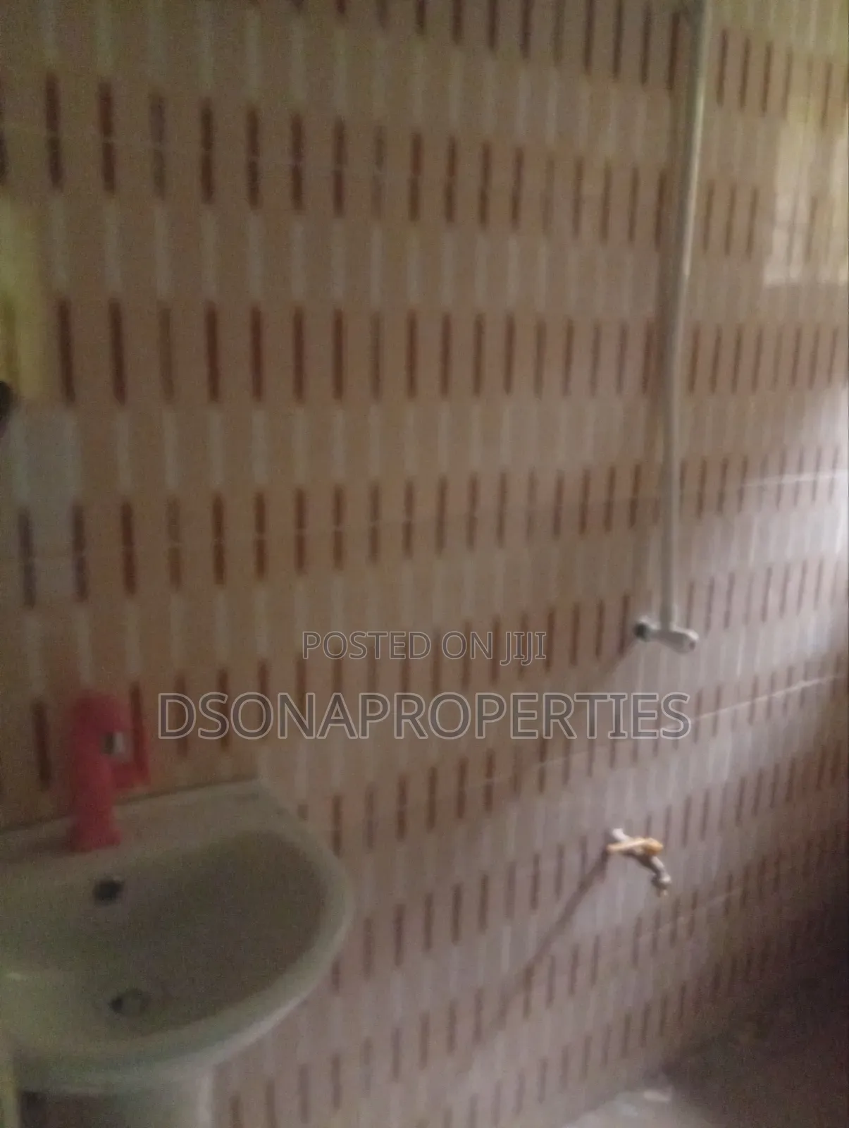 2bdrm Apartment in Balogun Ishaga for rent