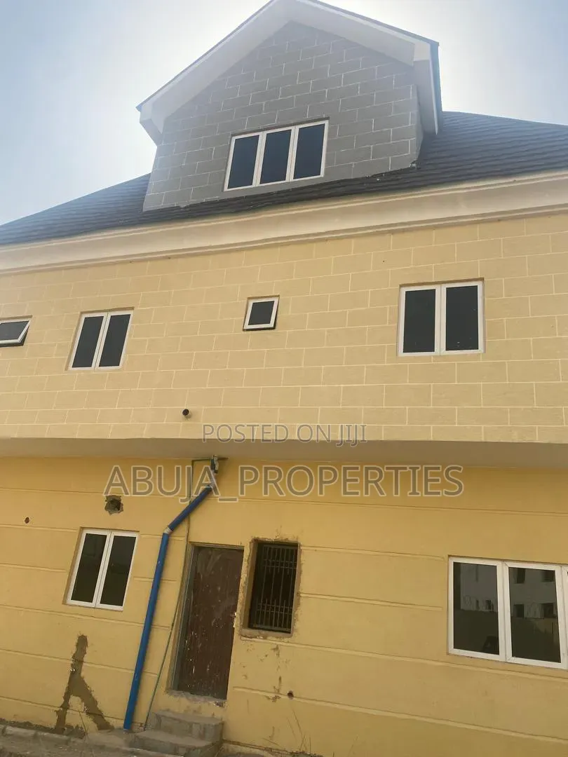 5bdrm Duplex in Katampe (Main) for rent