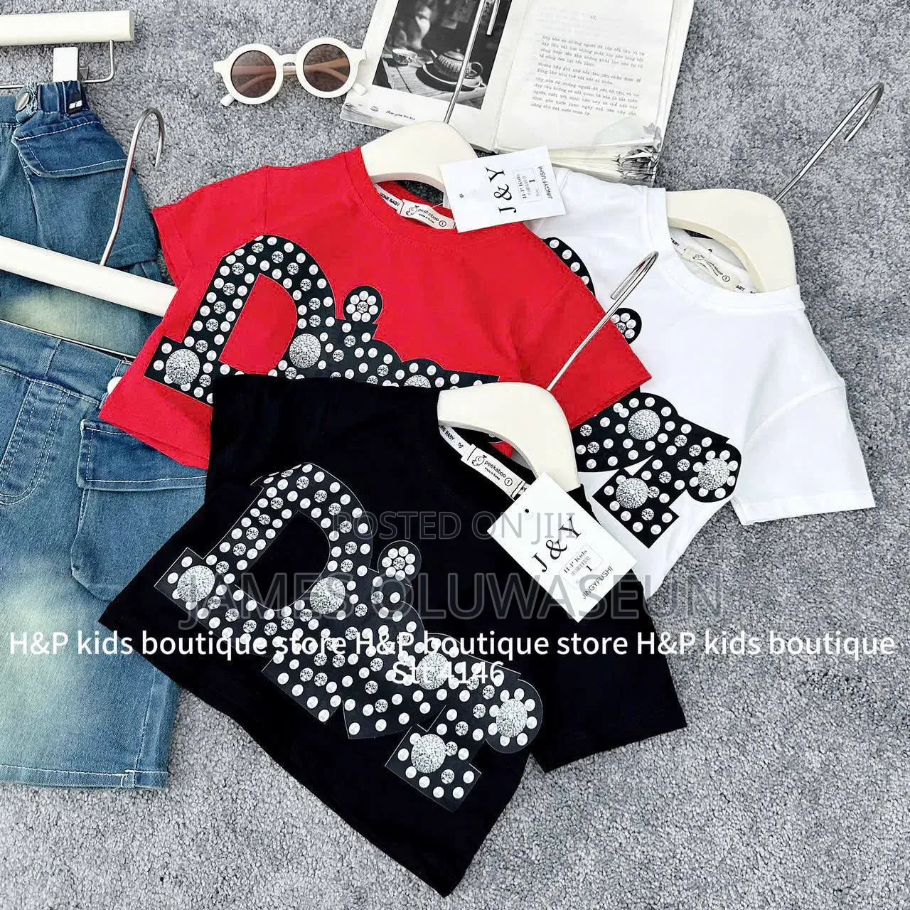 2 Piece Dior Set
Size: 1-6years
P