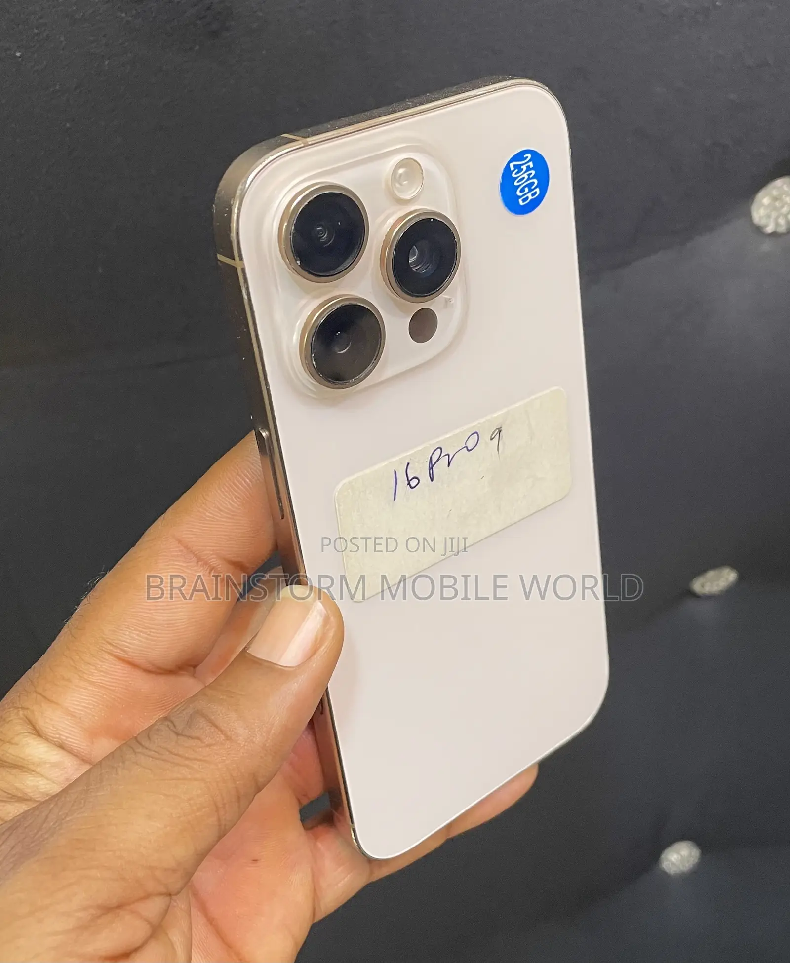 Apple iPhone 16 Pro 256 GB Gold