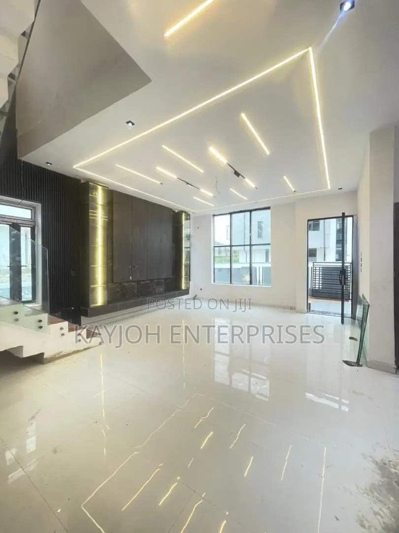 4bdrm Duplex in Olivia Court, Ado / Ajah for sale