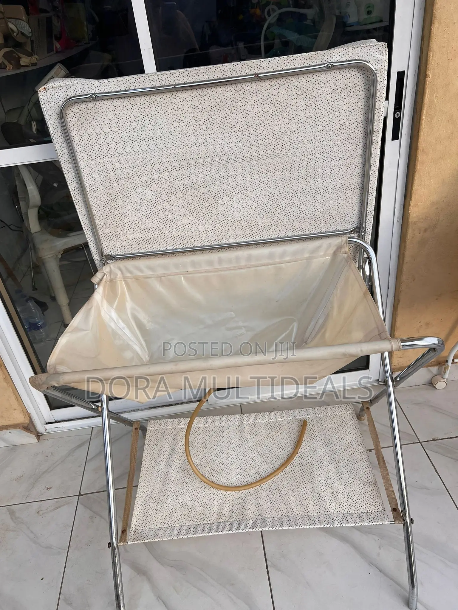 Baby Standing Bath and Dresser, Hose and Custom Bath