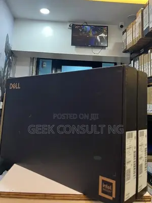 New Laptop Dell Pro Max 16 16GB Intel Core Ultra 7 SSD 256GB