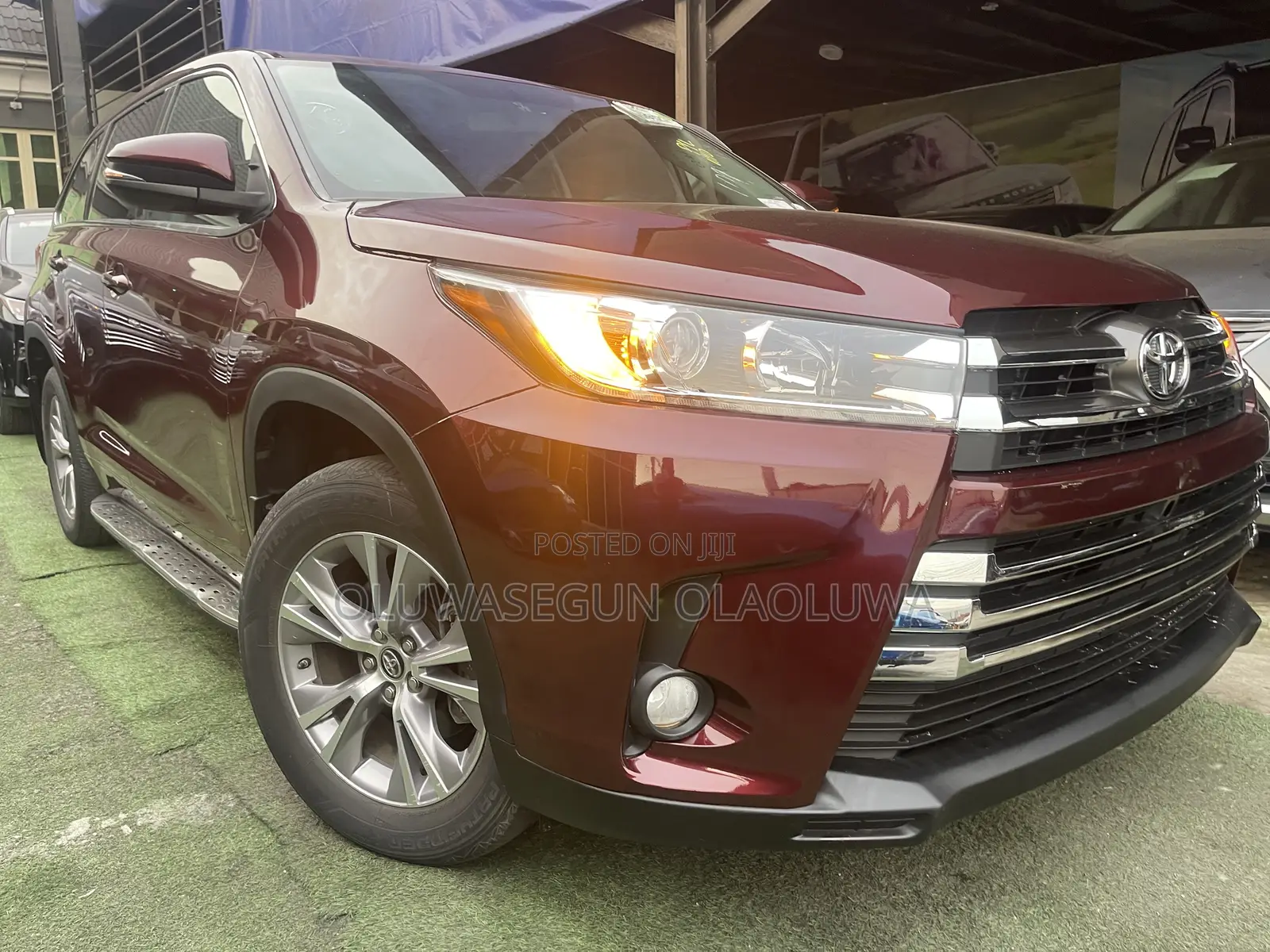 Toyota Highlander LE Plus 4x4 V6 (3.5L 6cyl 8A) 2017 Red