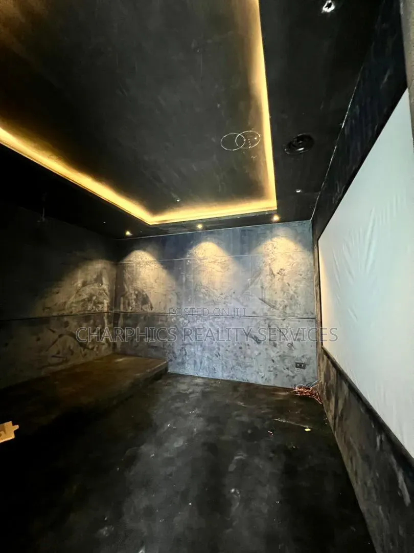 5bdrm Duplex in Ikoyi S.W for sale
