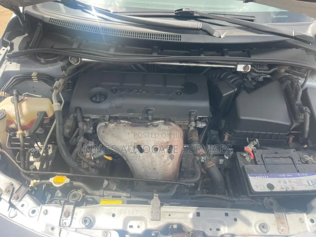 Toyota Corolla XRS 4dr Sedan (2.4L 4cyl 5A) 2010 Silver