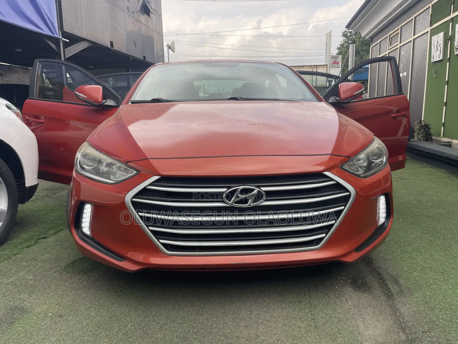 Hyundai Elantra Sport Sedan FWD (1.6L 4cyl 6M) 2017 Orange