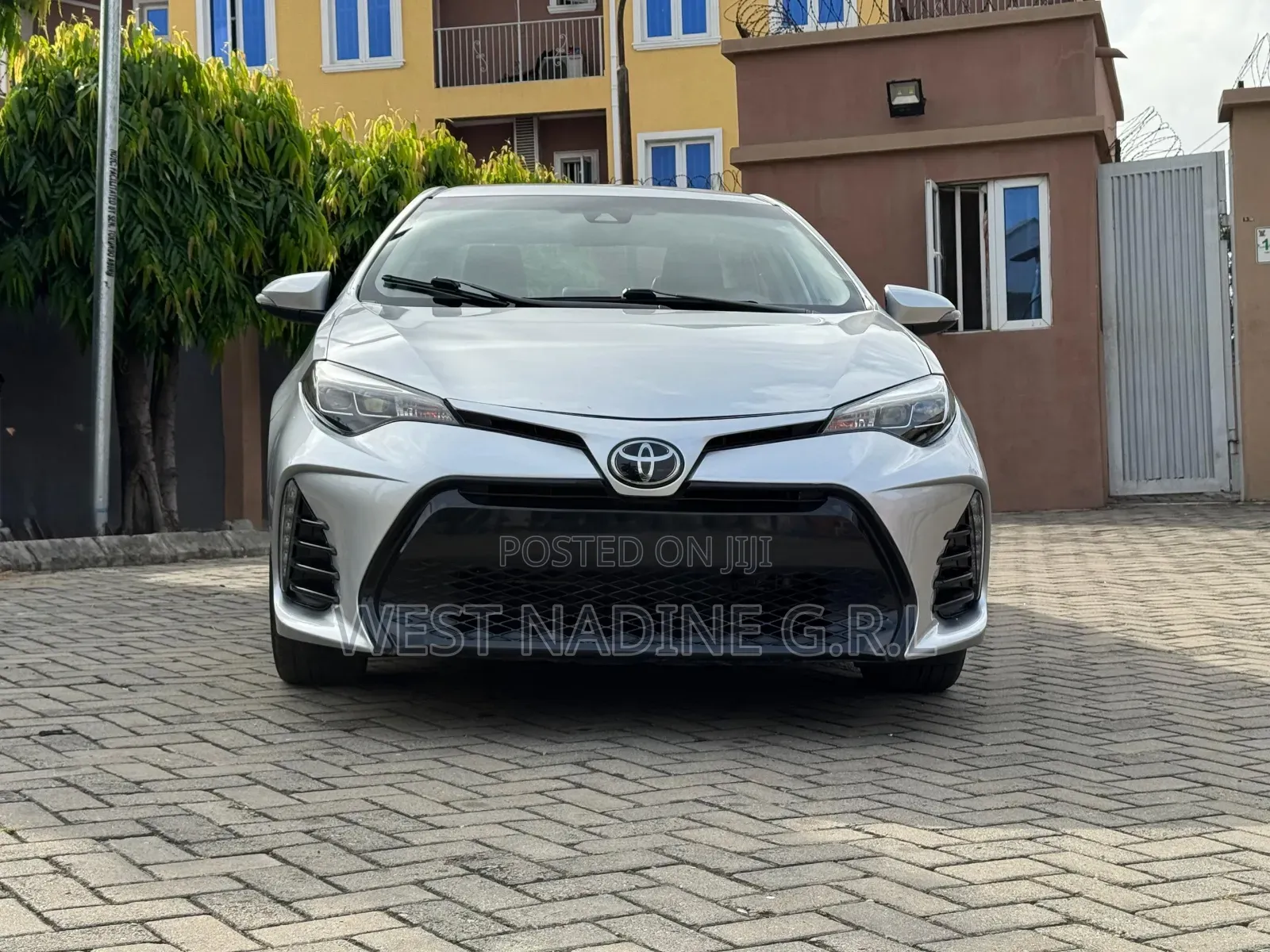 Toyota Corolla SE 4dr Sedan (1.8L 4cyl CVT) 2017 Silver