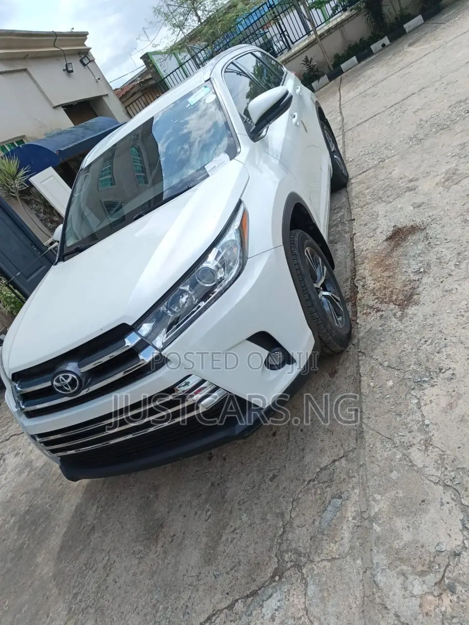 Toyota Highlander XLE V6 4x4 (3.5L 6cyl 6A) 2016 White