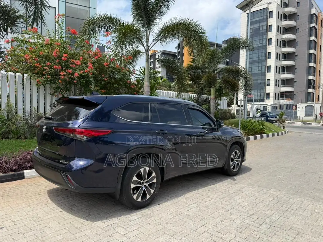 Toyota Highlander Platinum 2021 Blue
