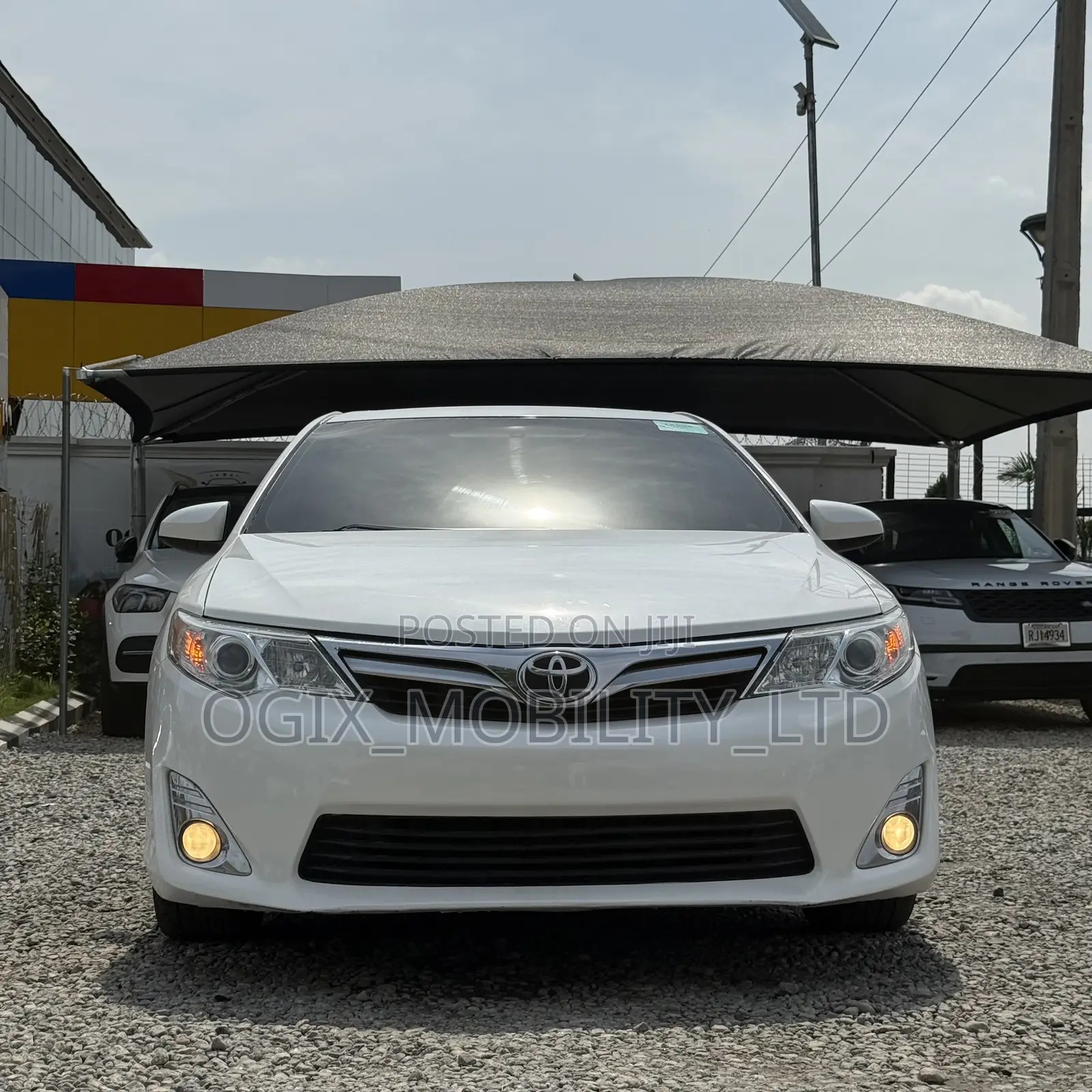 Toyota Camry XLE V6 4dr Sedan (3.5L 6cyl 6A) 2012 White