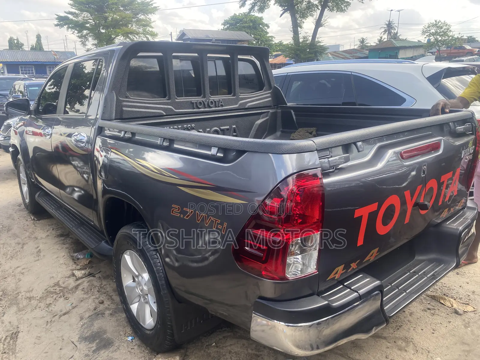 Toyota Hilux 2021 Gray