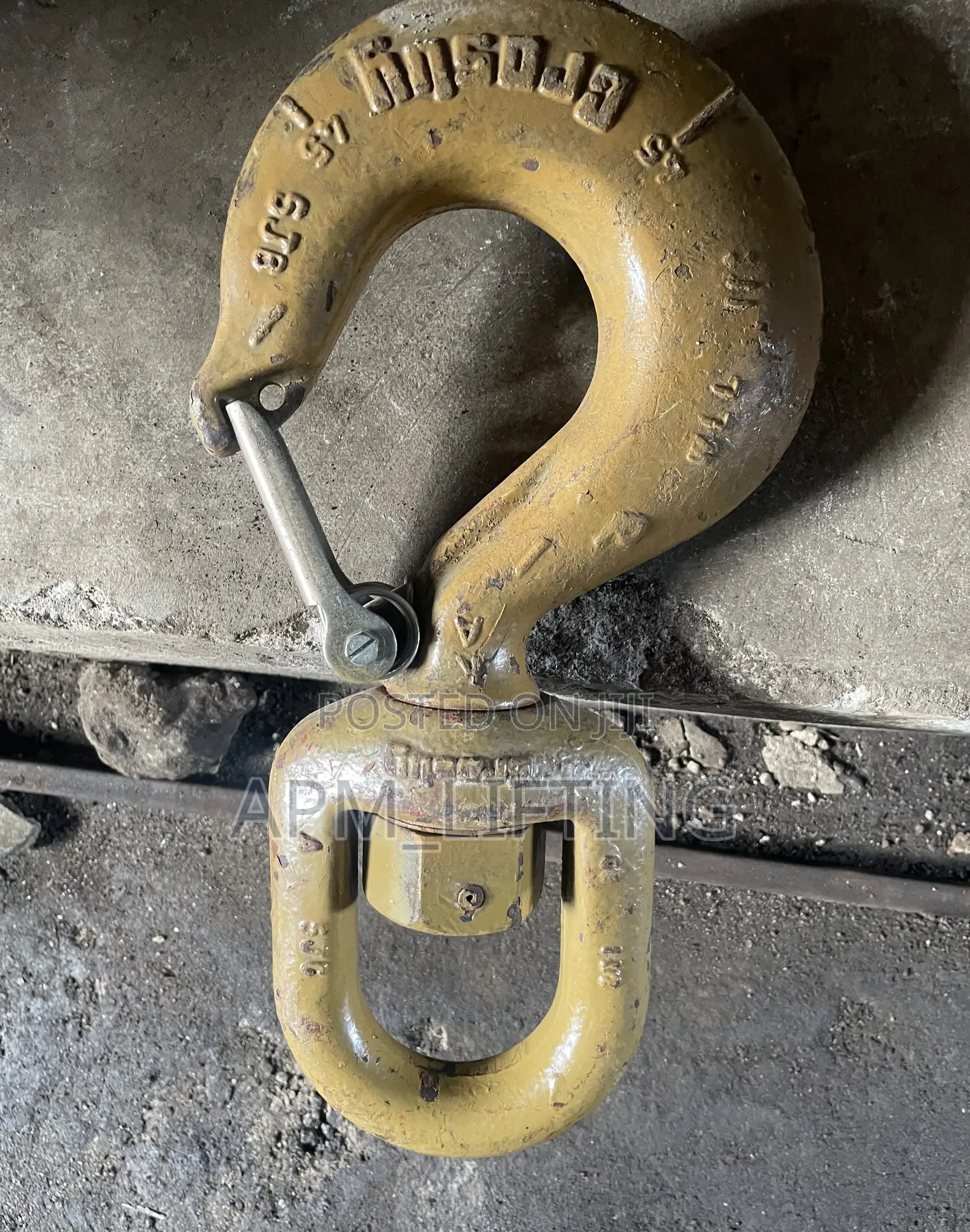 11ton Crosby Latch Swivel Hooks