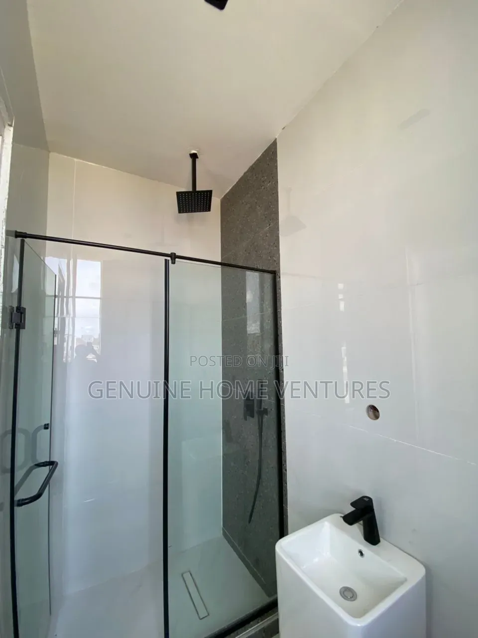 5bdrm Duplex in Lekki Phase One for sale