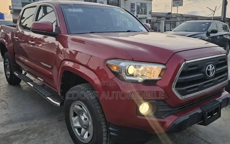 Toyota Tacoma SR5 2017 Red