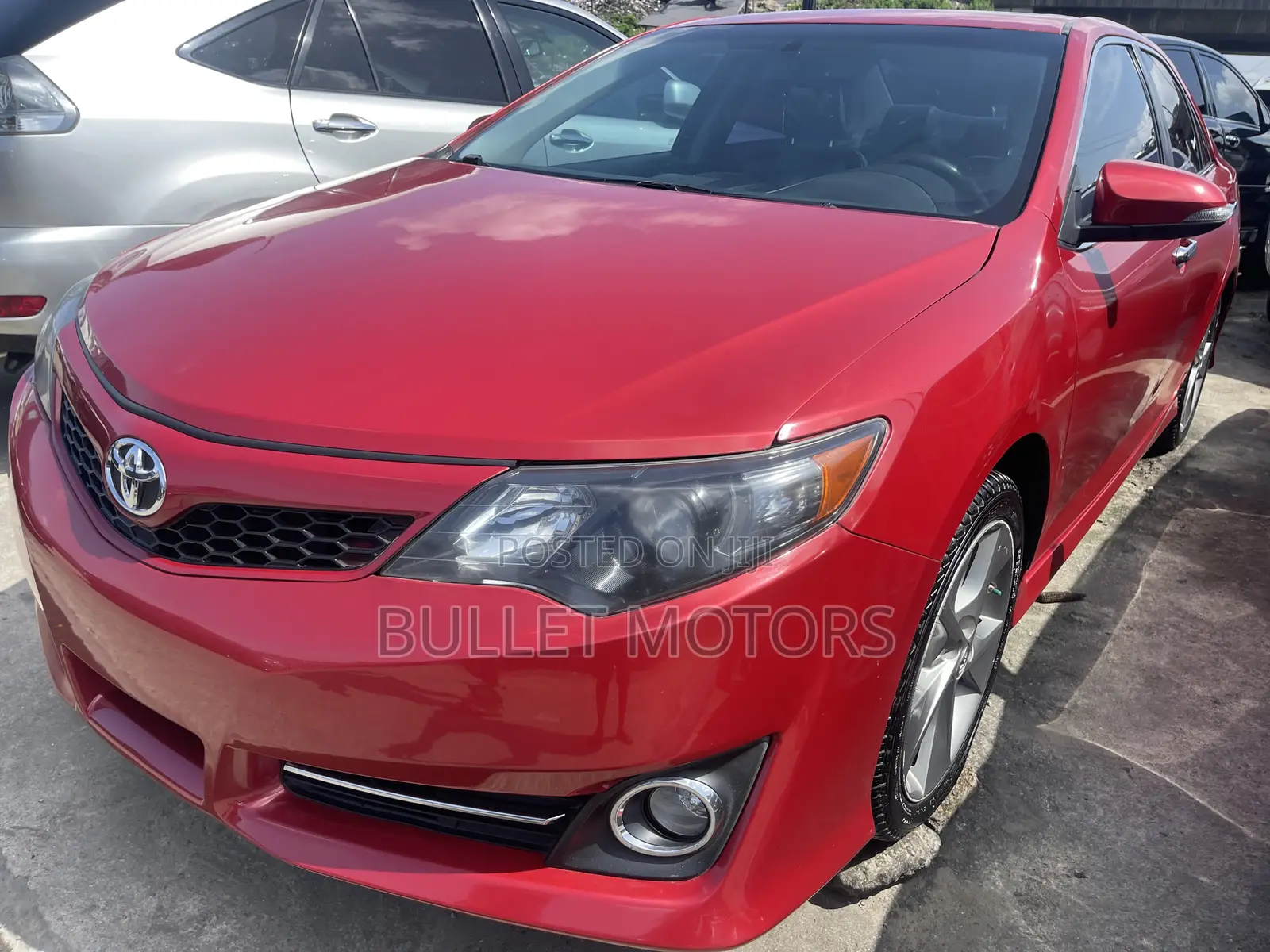Toyota Camry SE 4dr Sedan (2.5L 4cyl 6A) 2015 Red