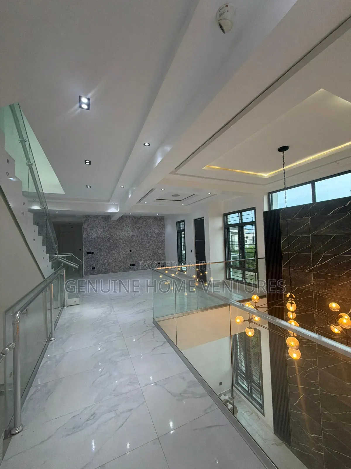 5bdrm Duplex in Ikate Lekki for sale