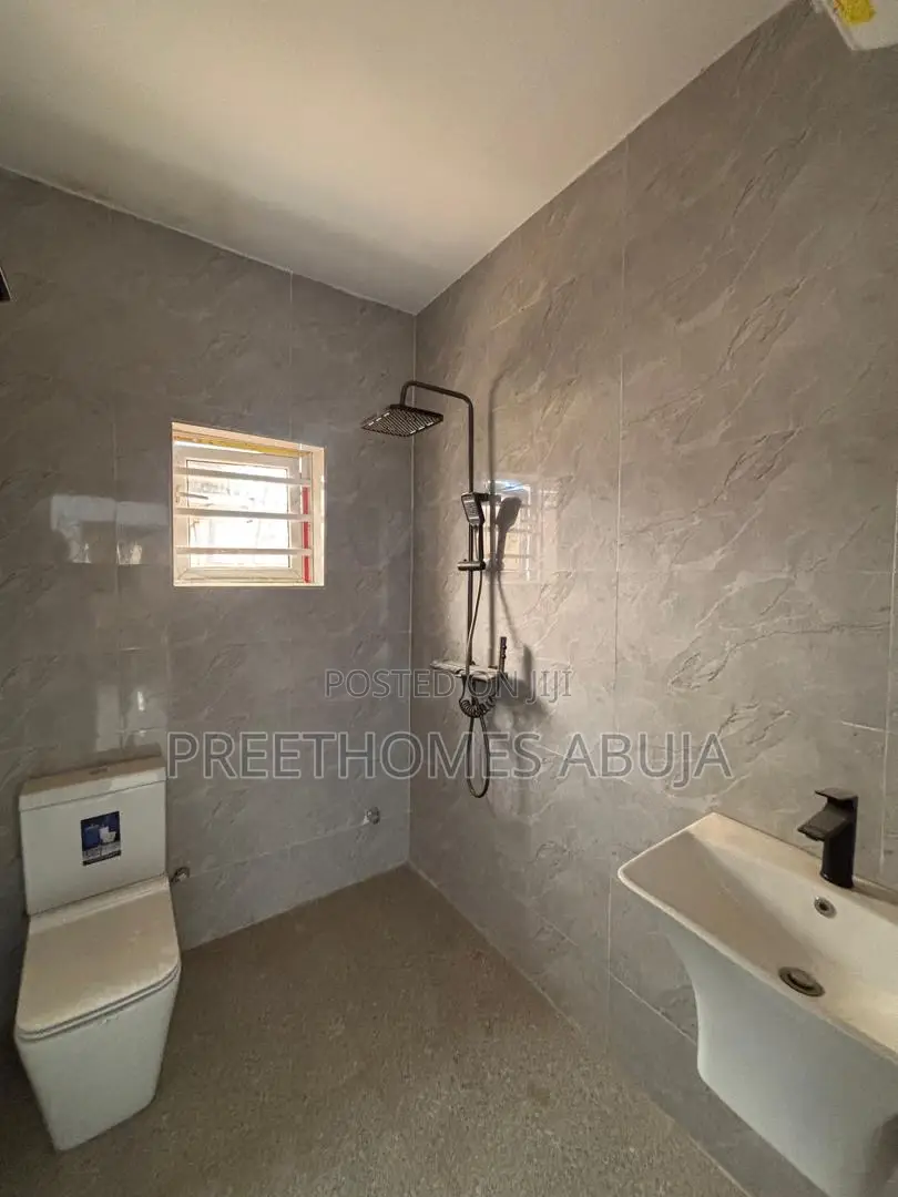 3bdrm Duplex in Asokoro for rent