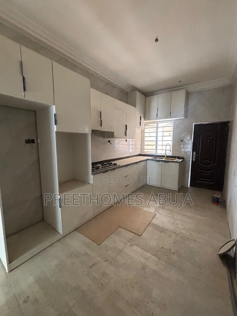 3bdrm Duplex in Asokoro for rent