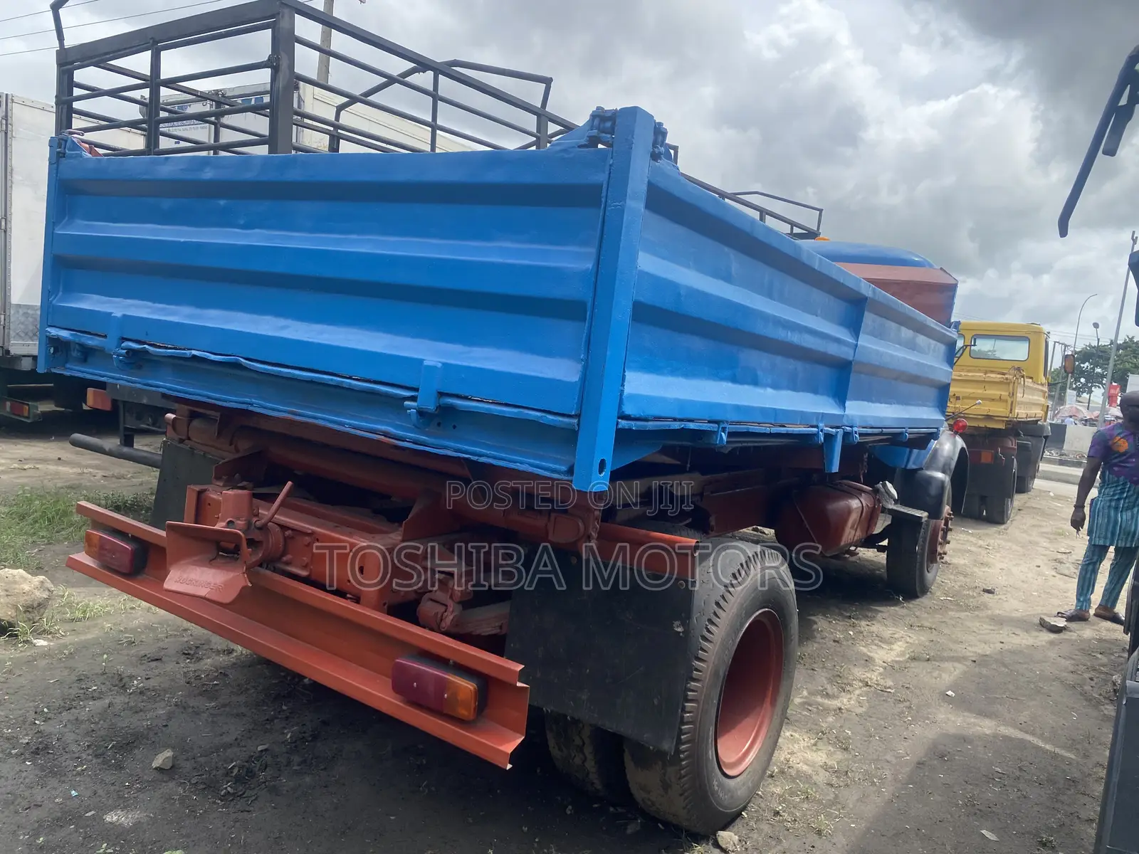 Mercedes Benz Tipper