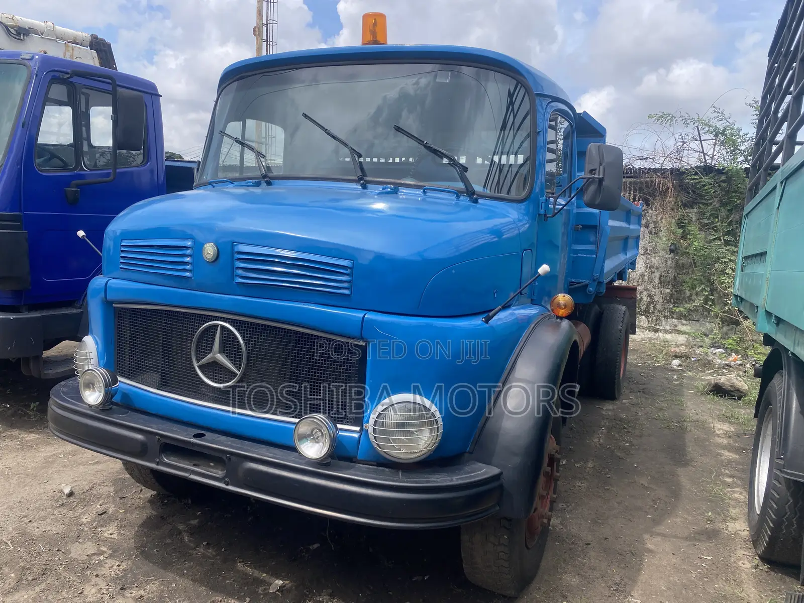 Mercedes Benz Tipper