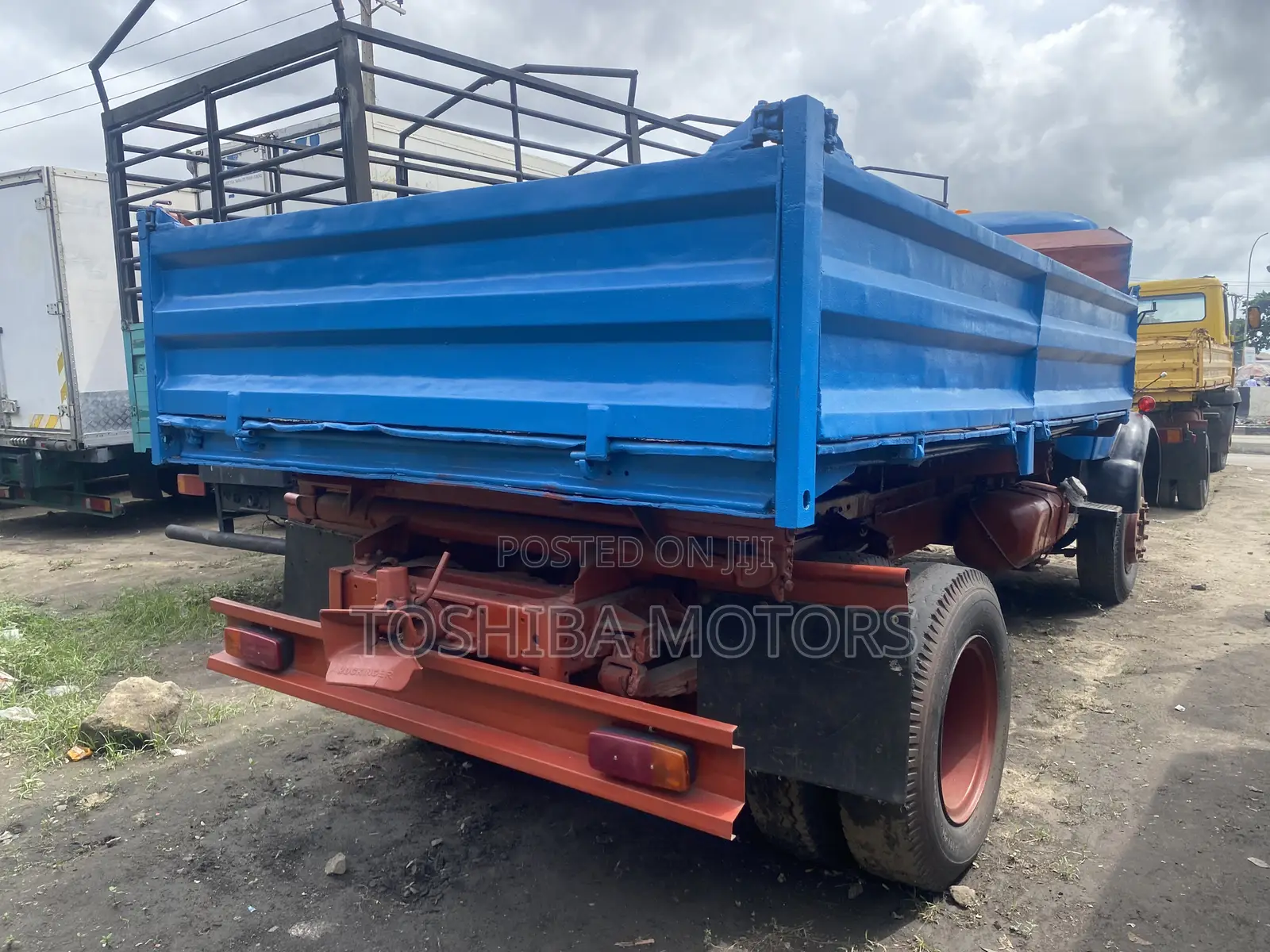 Mercedes Benz Tipper