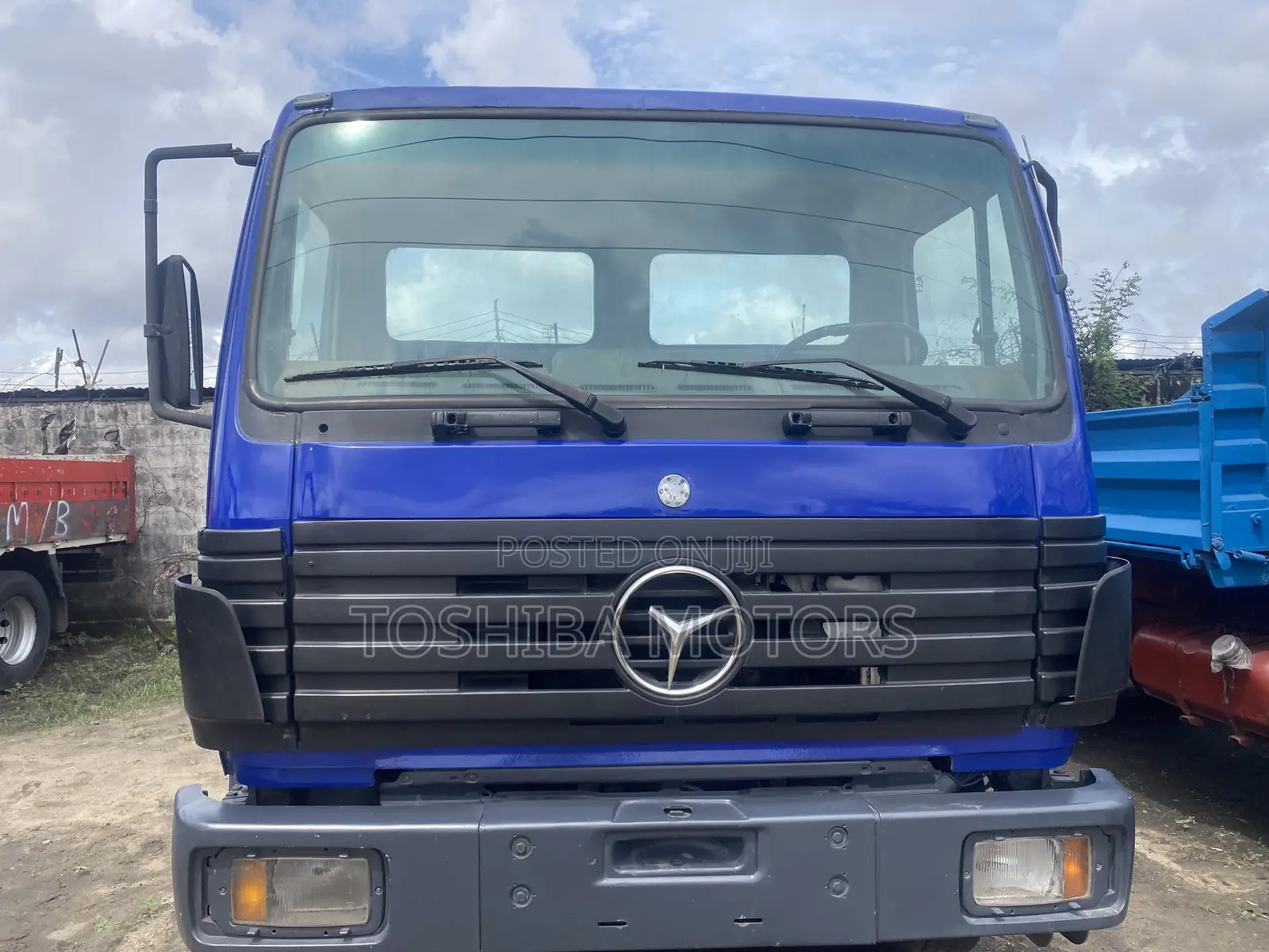 Mercedes Benz Tipper