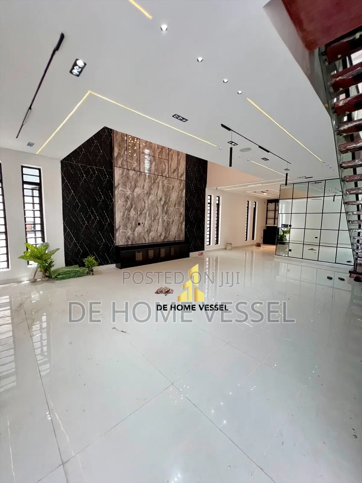 5bdrm Duplex in Ikate for sale