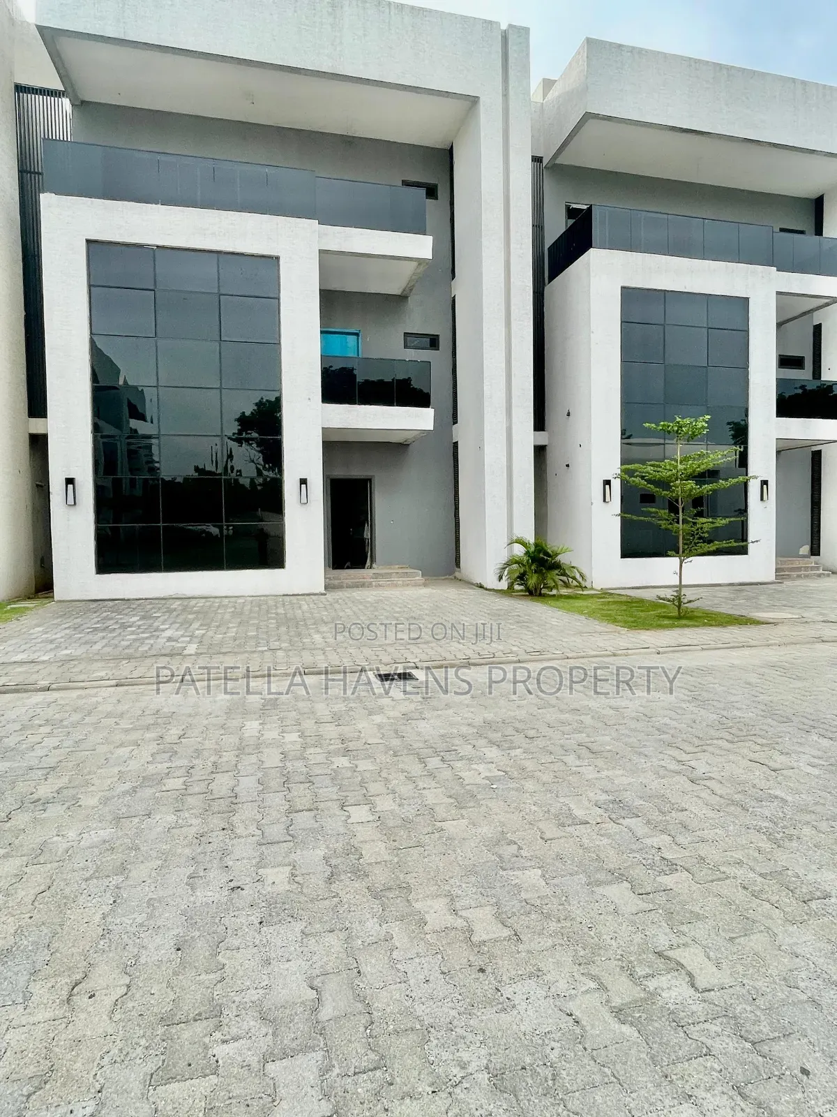 5bdrm Duplex in Jabi for sale