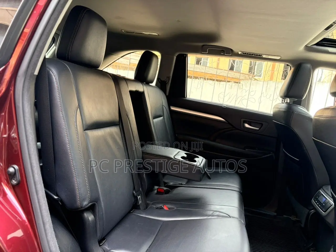 Toyota Highlander XLE 4x4 V6 (3.5L 6cyl 8A) 2017 Red