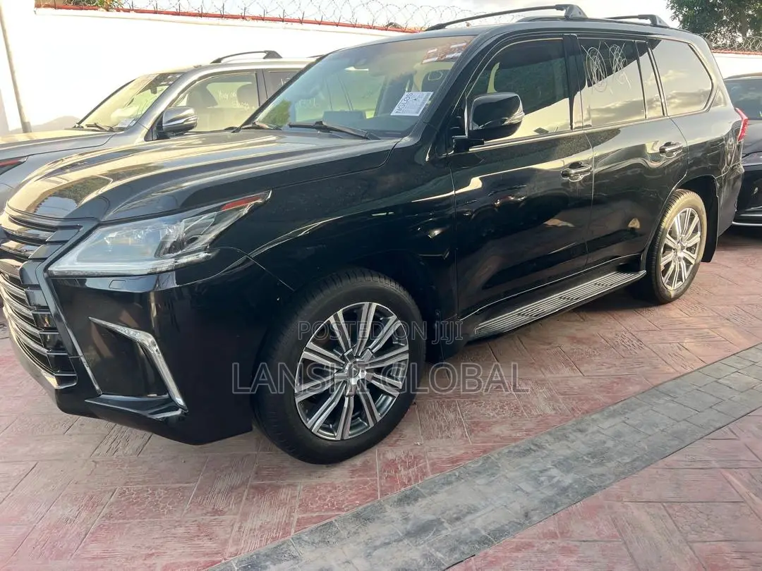 Lexus LX 570 AWD 2017 Black