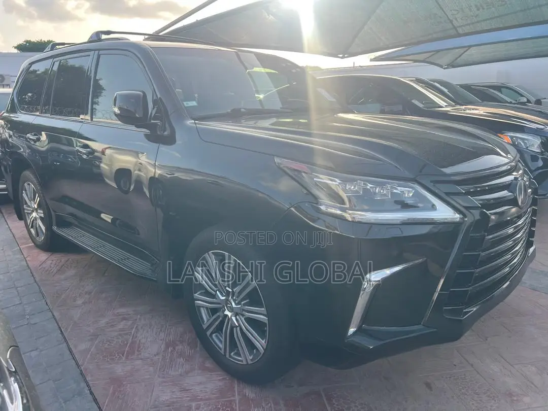 Lexus LX 570 AWD 2017 Black