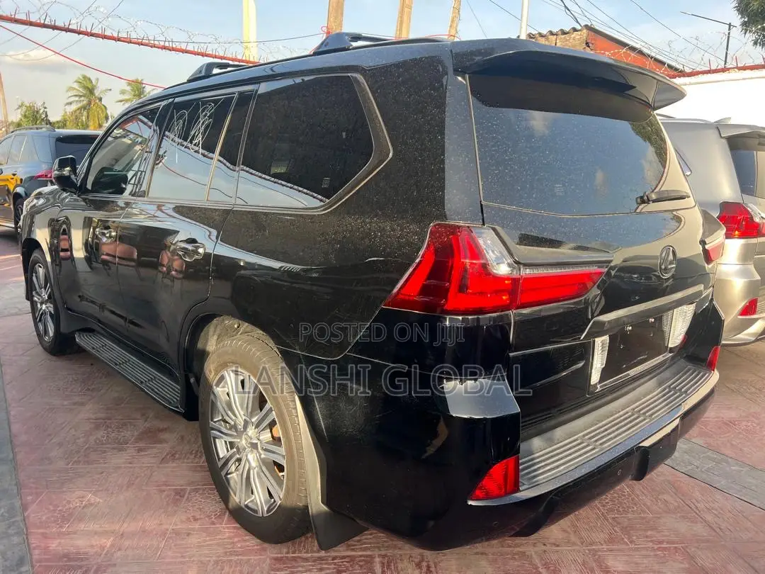 Lexus LX 570 AWD 2017 Black