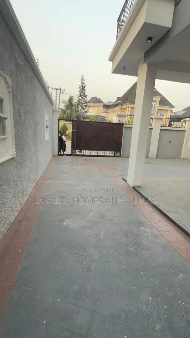 5bdrm Duplex in Omole Phase 1 for sale