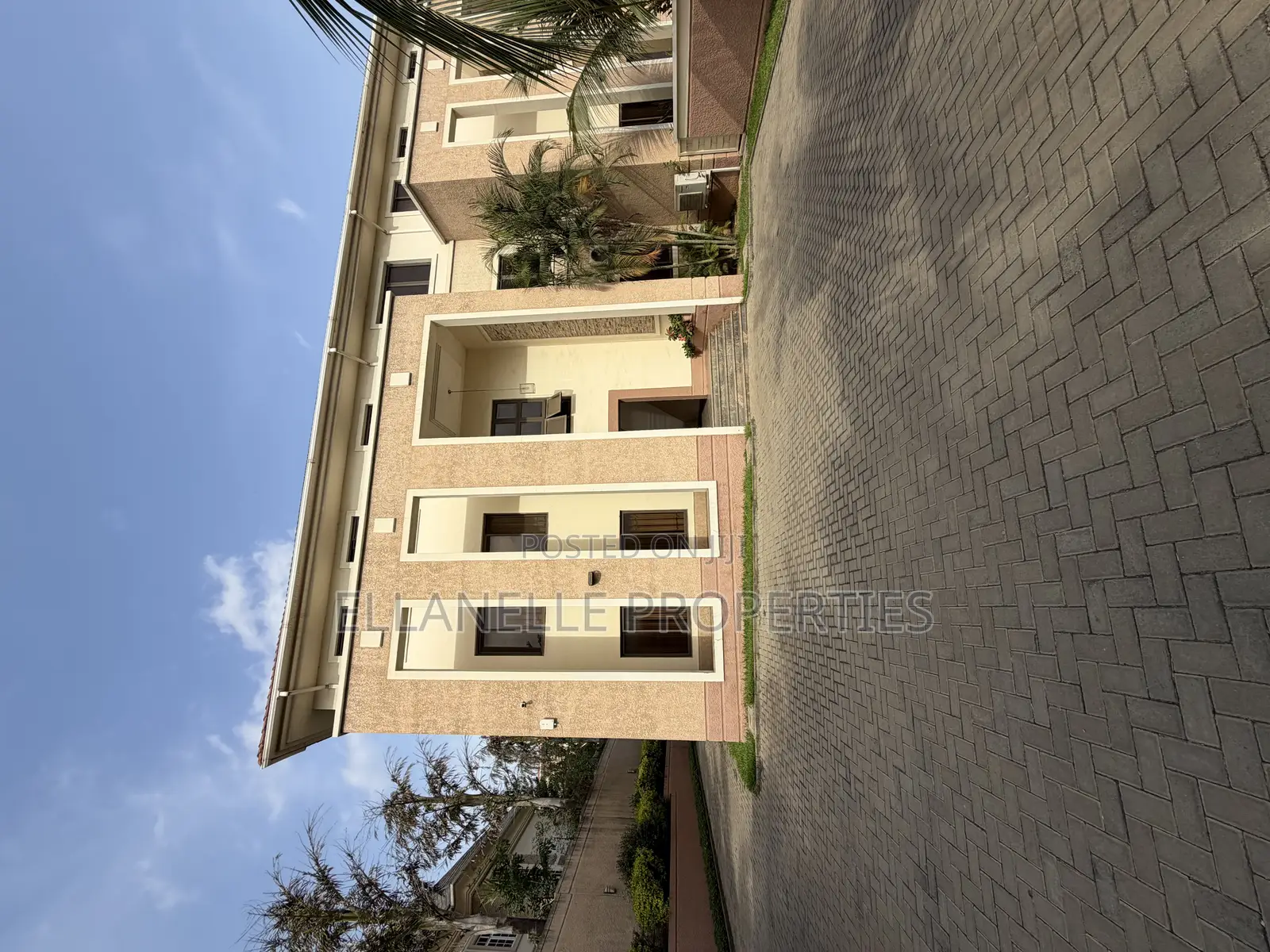 3bdrm Apartment in Guzape District for rent