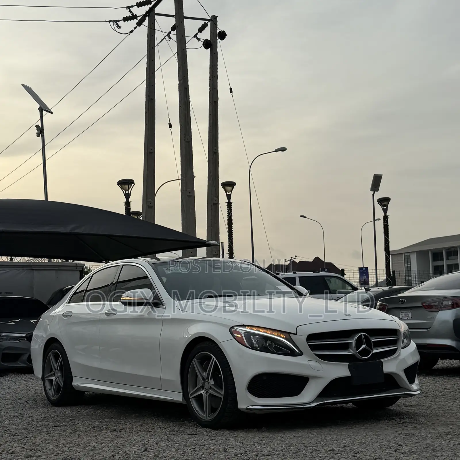 Mercedes-Benz C400 4Matic AWD Sedan (3.0L V6 7A) 2015 White