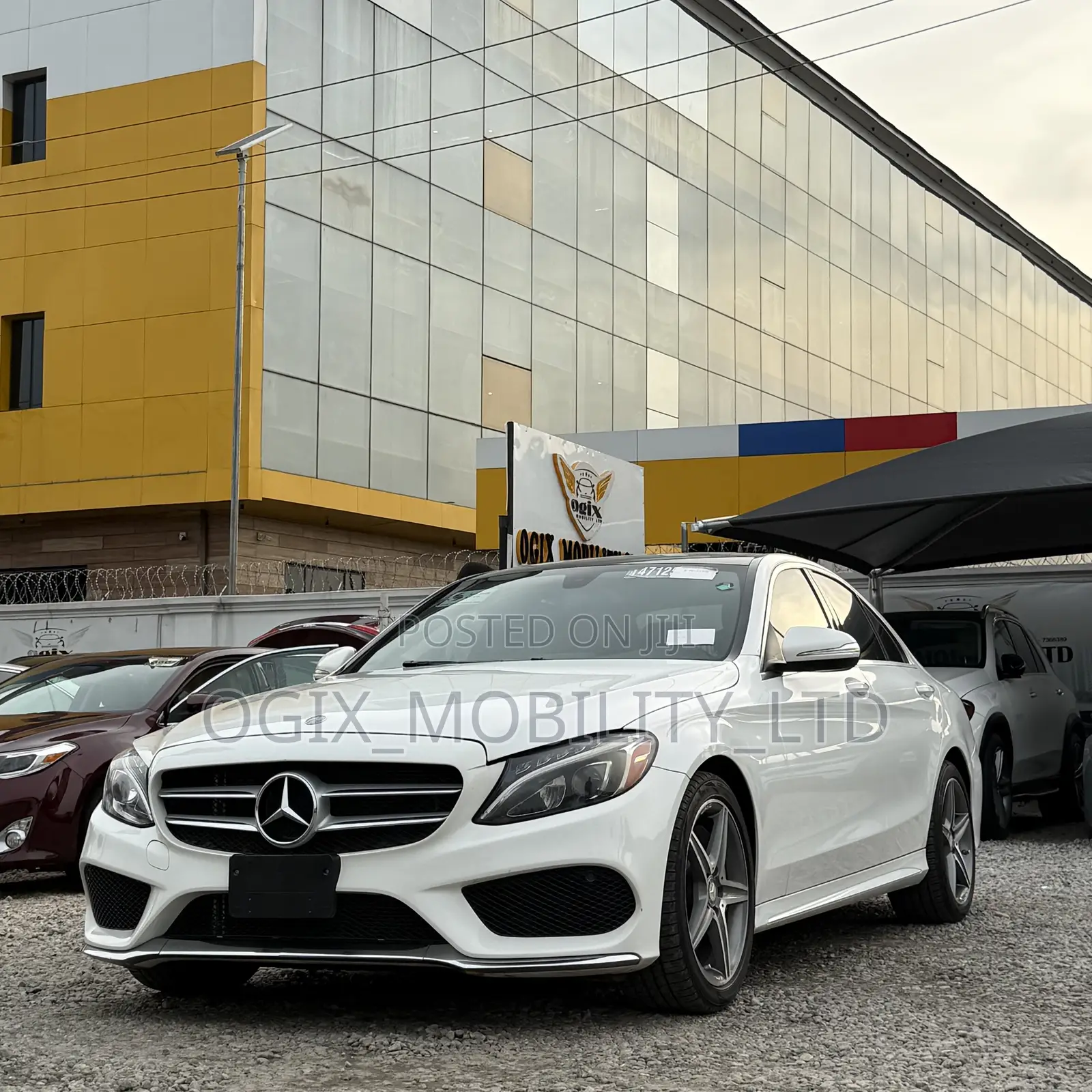 Mercedes-Benz C400 4Matic AWD Sedan (3.0L V6 7A) 2015 White