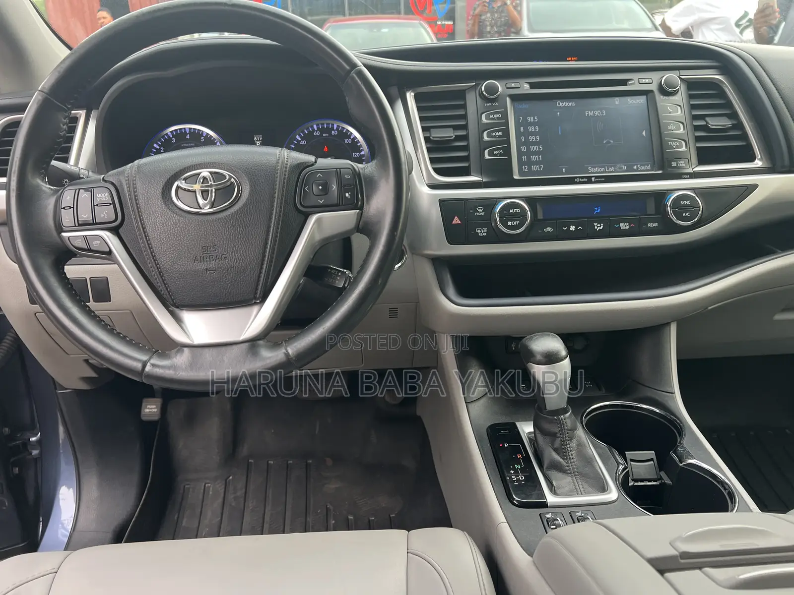 Toyota Highlander XLE 4x4 V6 (3.5L 6cyl 8A) 2018 Blue