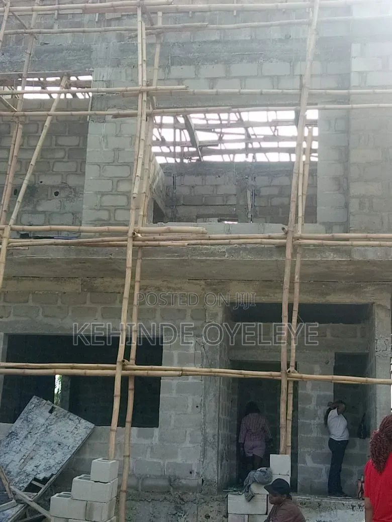 3bdrm House in Ayhome, Off Lekki-Epe Expressway for sale