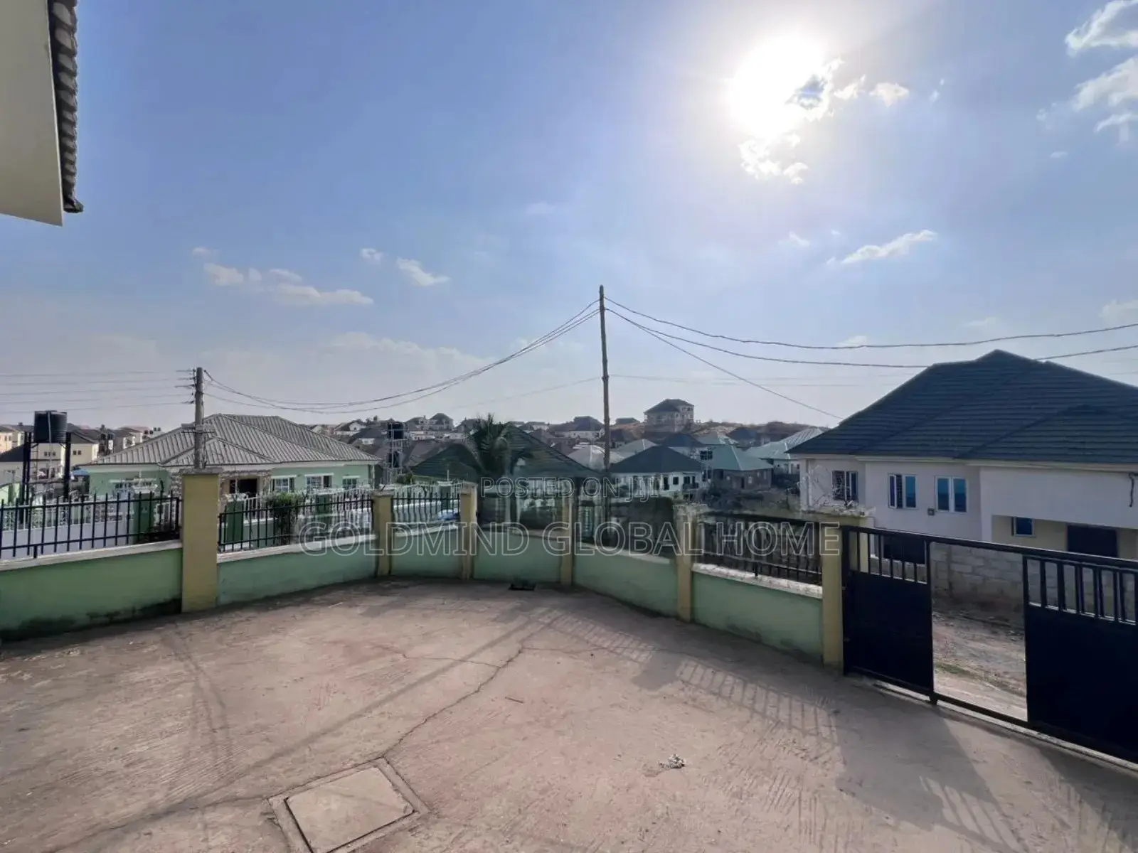 3bdrm Bungalow in Lugbe - Abuja for sale