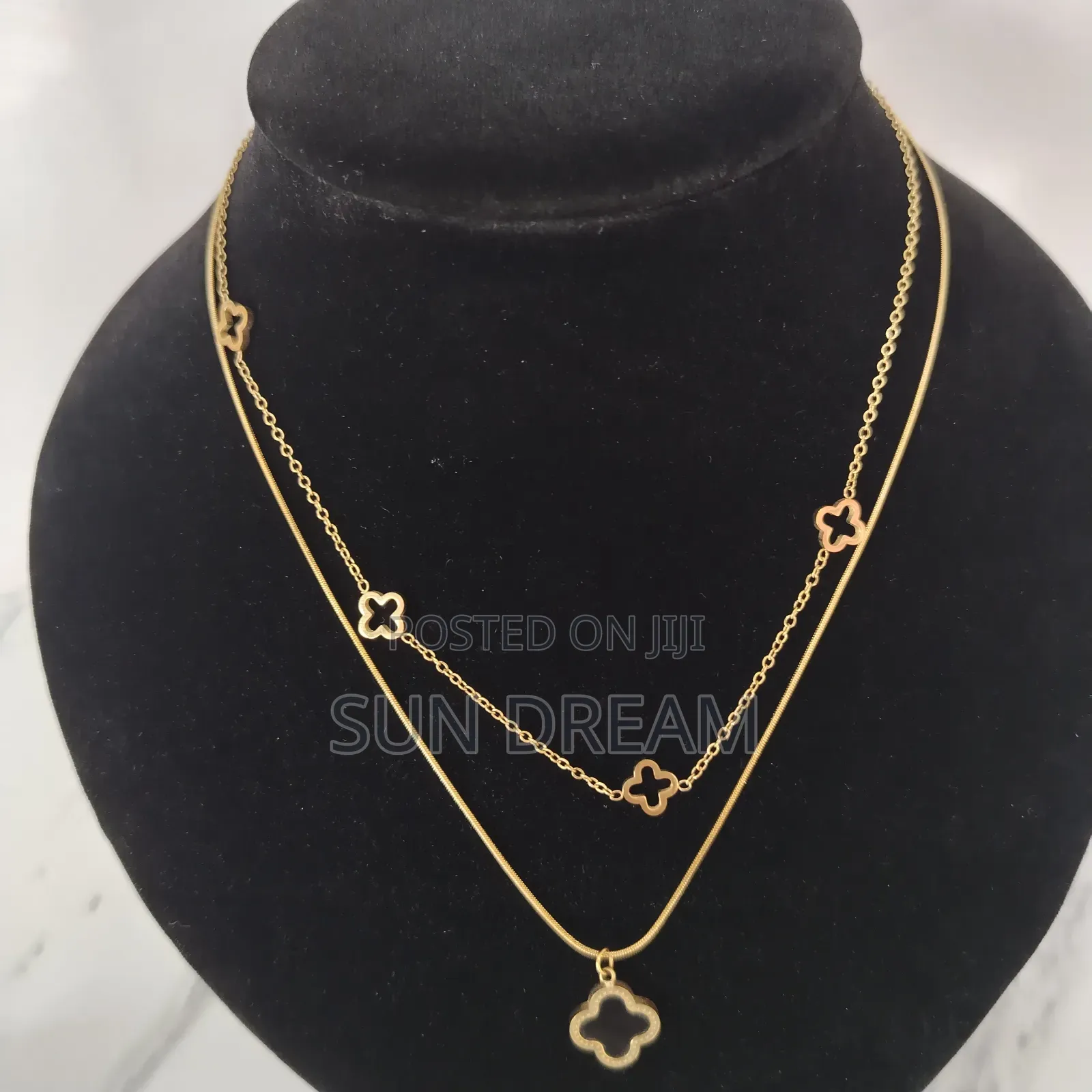 Women Nacklace Gold