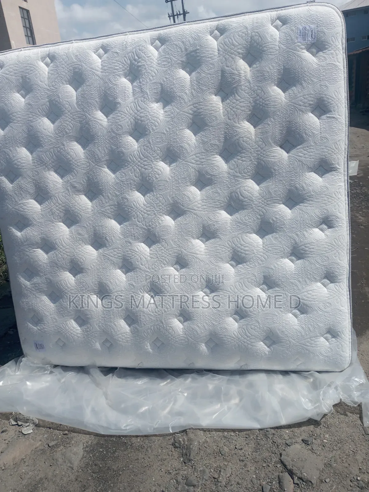 Hybrid Foma for Home Use and Hotel Apartment