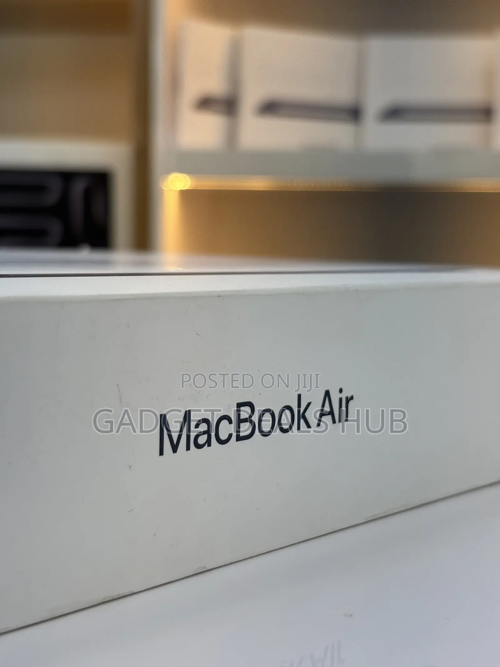 New Laptop Apple MacBook Air 2026 M5 13-inch 16GB Apple M5 SSD 512GB